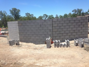 retaining wall installation